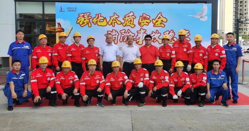 蓬江區(qū)組織轄區(qū)大型商貿(mào) 危險化學(xué)品企業(yè)開展 實戰(zhàn)大練兵 應(yīng)急演練